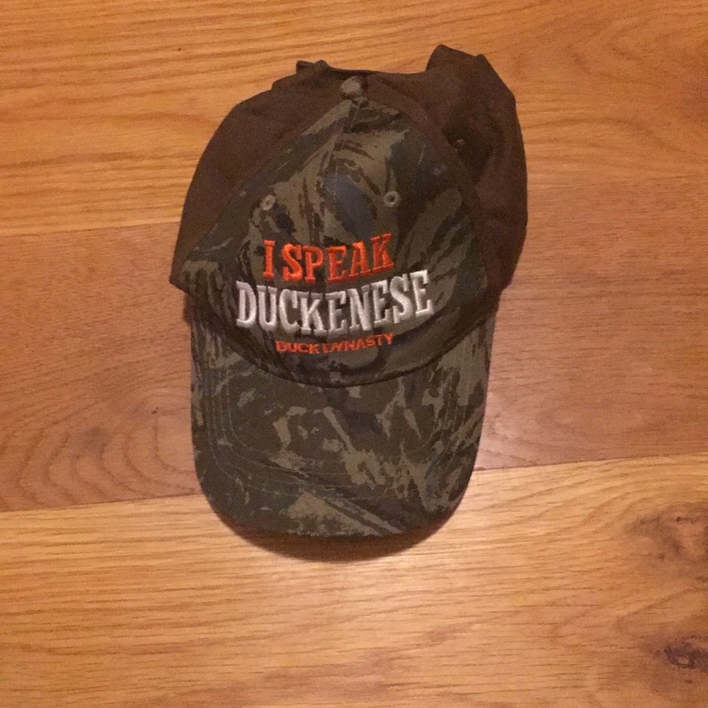 Duck dynasty “I Speak Duckenese” hat